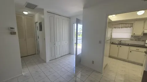 2805 Crosley Drive E West Palm Beach FL 33415