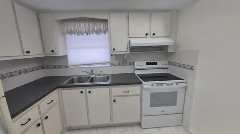 2805 Crosley Drive E West Palm Beach FL 33415
