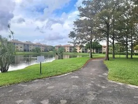 7900 NW 50th Street Lauderhill FL 33351