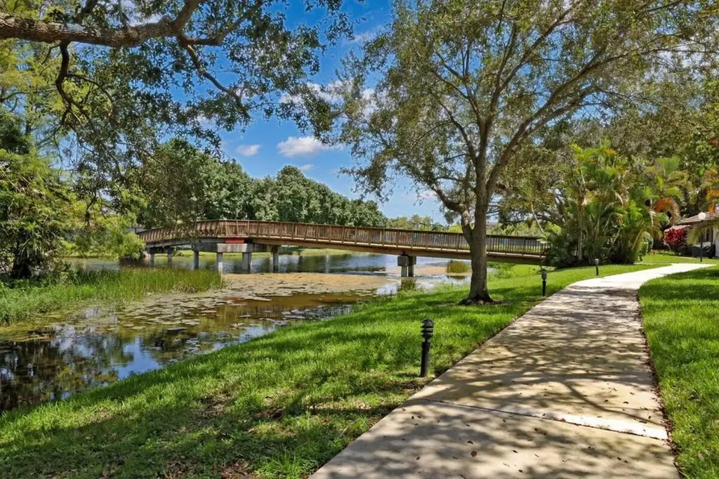 112 Club Drive Palm Beach Gardens FL 33418