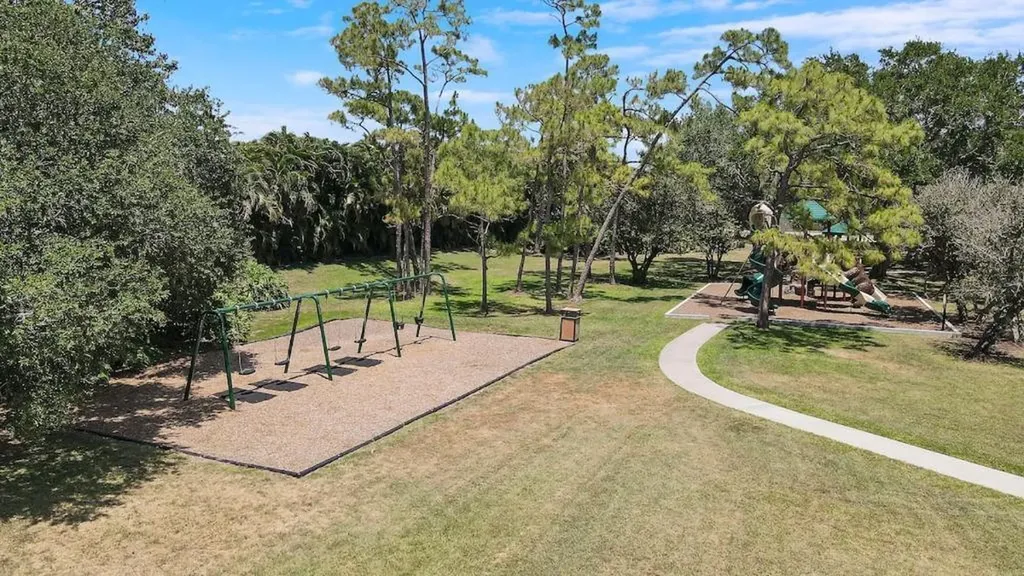 112 Club Drive Palm Beach Gardens FL 33418