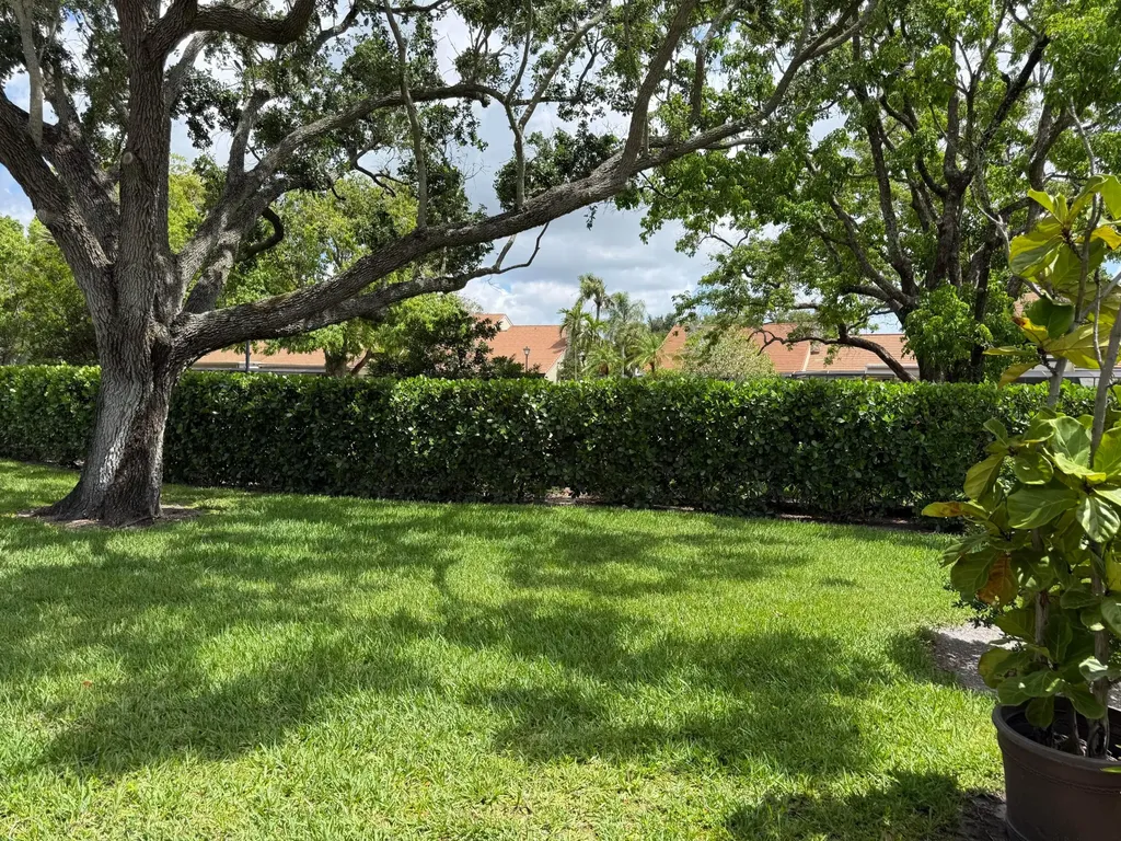 112 Club Drive Palm Beach Gardens FL 33418