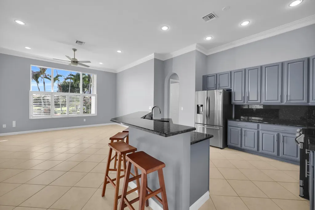7041 SE Bay Hill Drive Stuart FL 34997