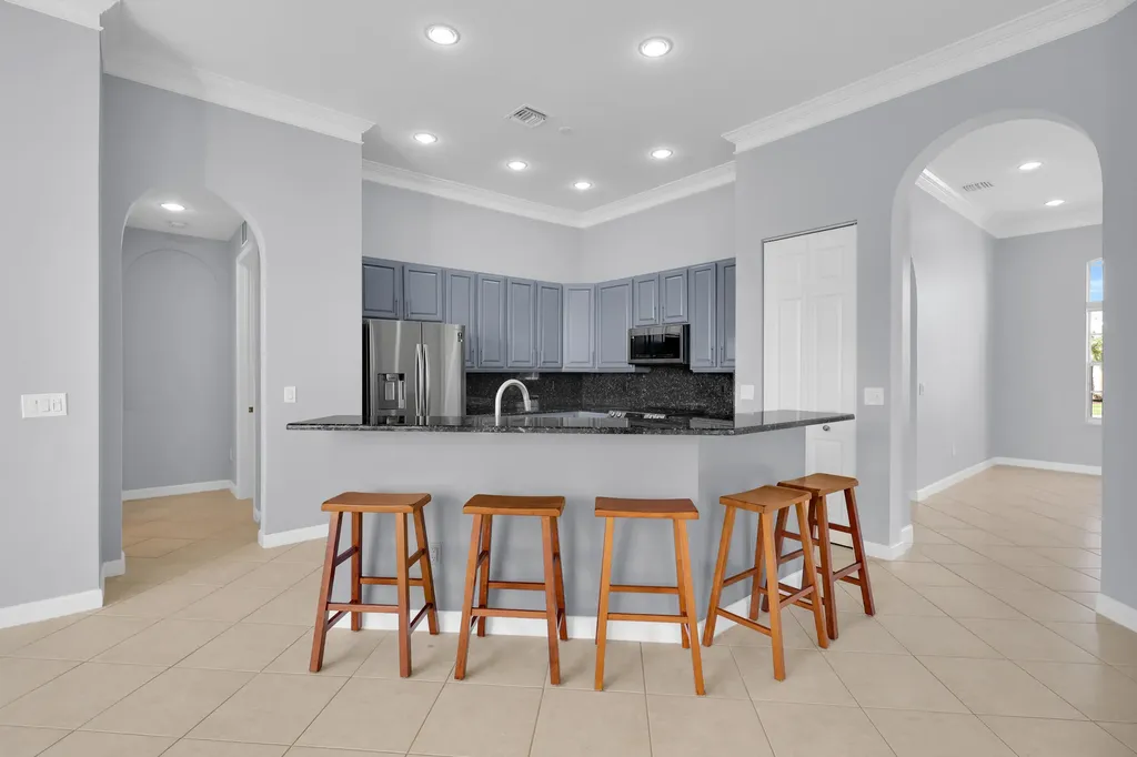 7041 SE Bay Hill Drive Stuart FL 34997