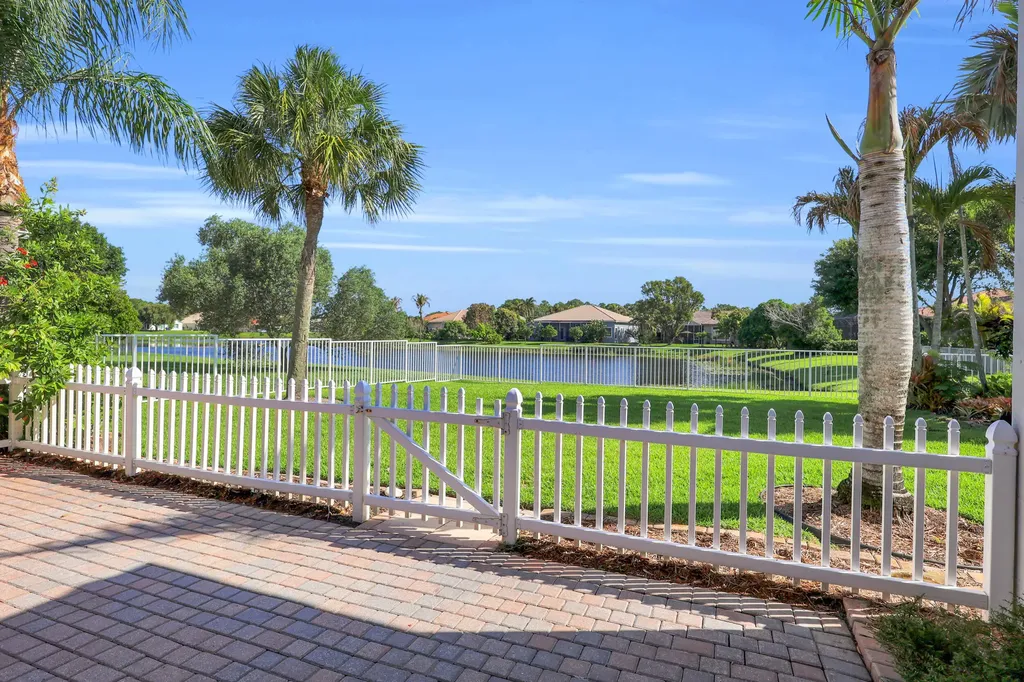 7041 SE Bay Hill Drive Stuart FL 34997