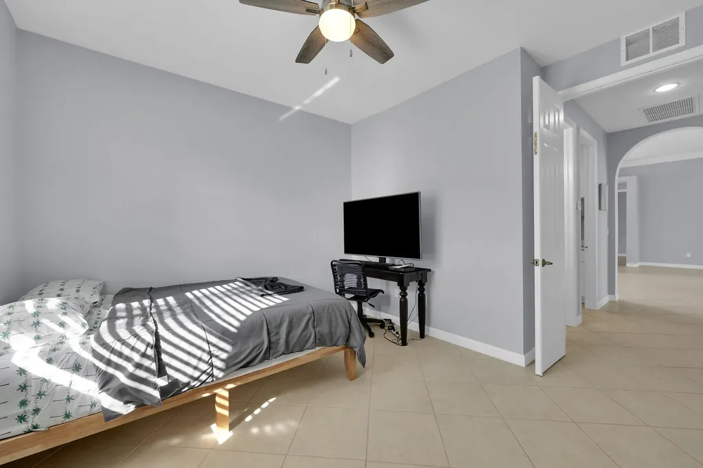 7041 SE Bay Hill Drive Stuart FL 34997