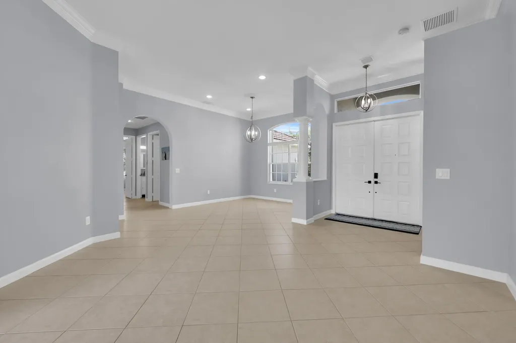 7041 SE Bay Hill Drive Stuart FL 34997