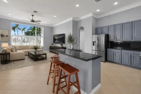 7041 SE Bay Hill Drive Stuart FL 34997