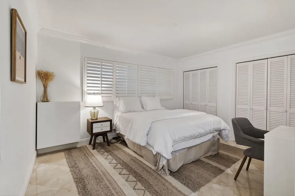 139 Sunrise Avenue Palm Beach FL 33480