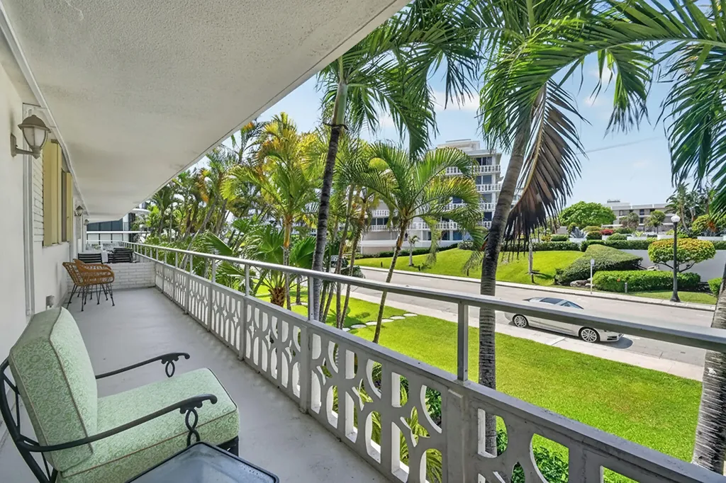 139 Sunrise Avenue Palm Beach FL 33480