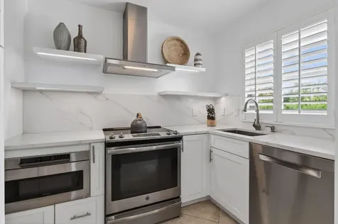 139 Sunrise Avenue Palm Beach FL 33480