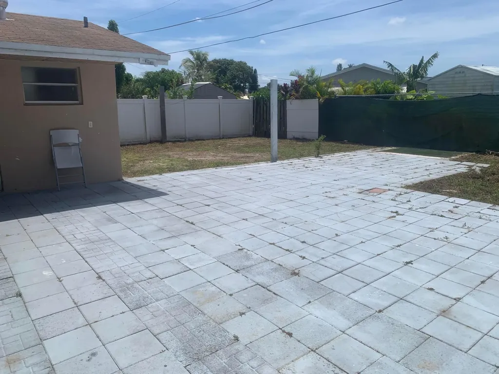 9640 SW 1st Place Boca Raton FL 33428