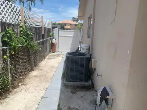 9640 SW 1st Place Boca Raton FL 33428