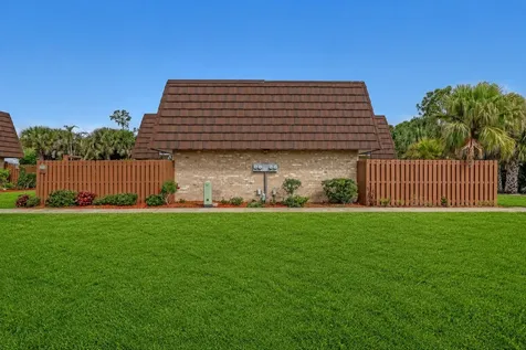 5808 SE Riverboat Drive Stuart FL 34997