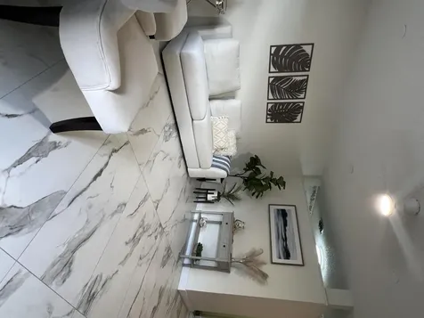 900 SW 10th Terrace Hallandale Beach FL 33009