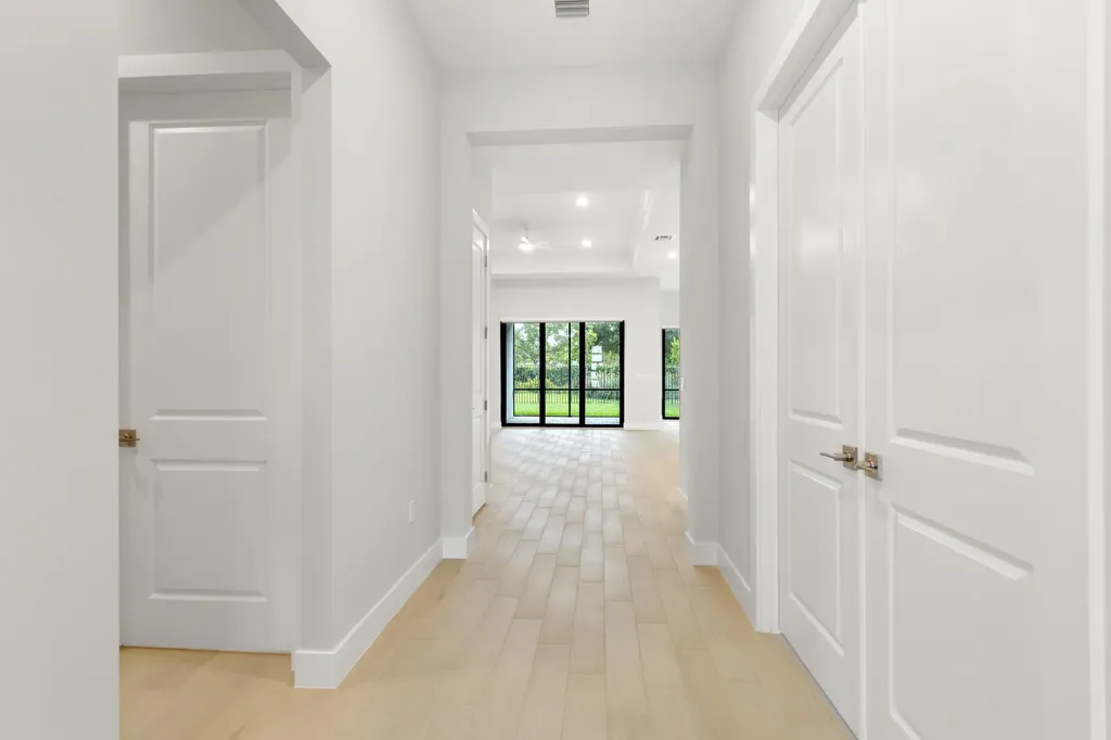 9195 Cape Honey Bee Lane Lake Worth FL 33467