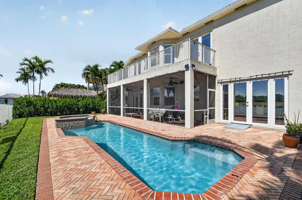 2214 Ridgewood Circle Royal Palm Beach FL 33411