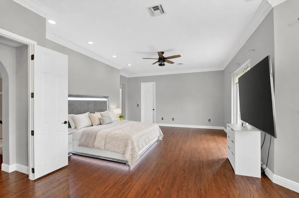 2214 Ridgewood Circle Royal Palm Beach FL 33411