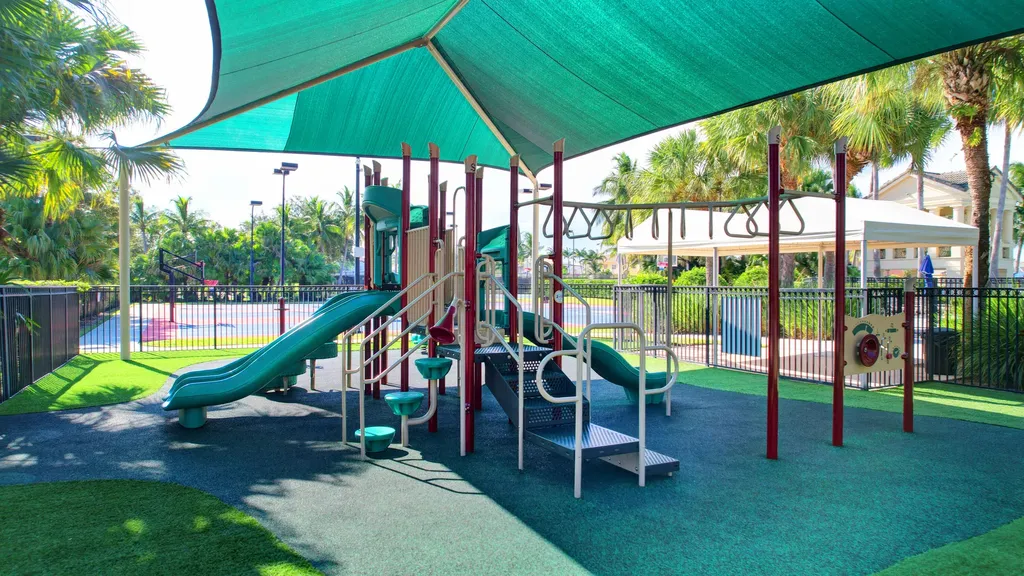 2214 Ridgewood Circle Royal Palm Beach FL 33411