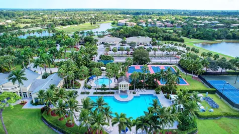 2214 Ridgewood Circle Royal Palm Beach FL 33411