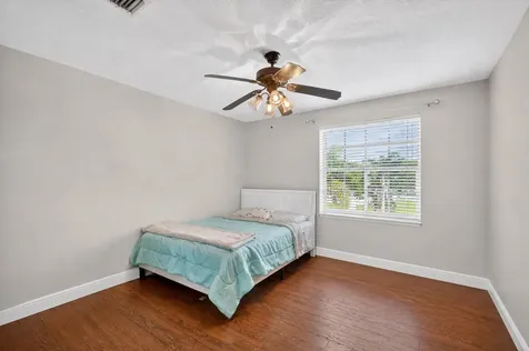2214 Ridgewood Circle Royal Palm Beach FL 33411