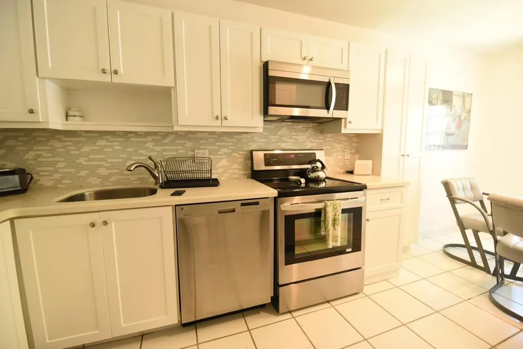 11 Southport Lane Boynton Beach FL 33436