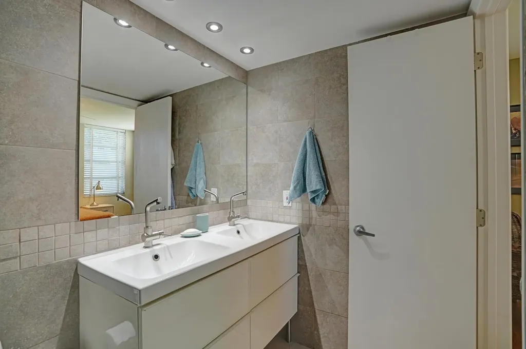 1831 Sabal Palm Drive Davie FL 33324