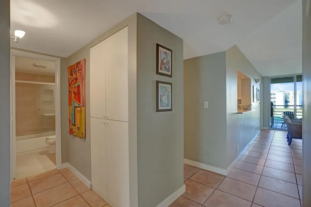1831 Sabal Palm Drive Davie FL 33324