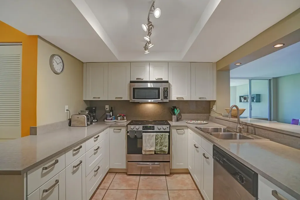 1831 Sabal Palm Drive Davie FL 33324