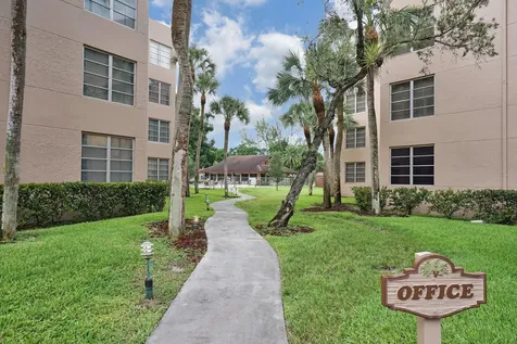 1831 Sabal Palm Drive Davie FL 33324