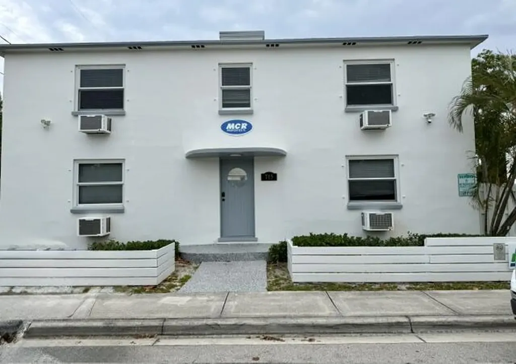 715 2nd Avenue S Lake Worth Beach FL 33460