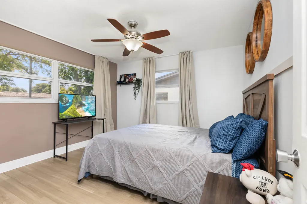 1431 NW 70th Way Plantation FL 33313
