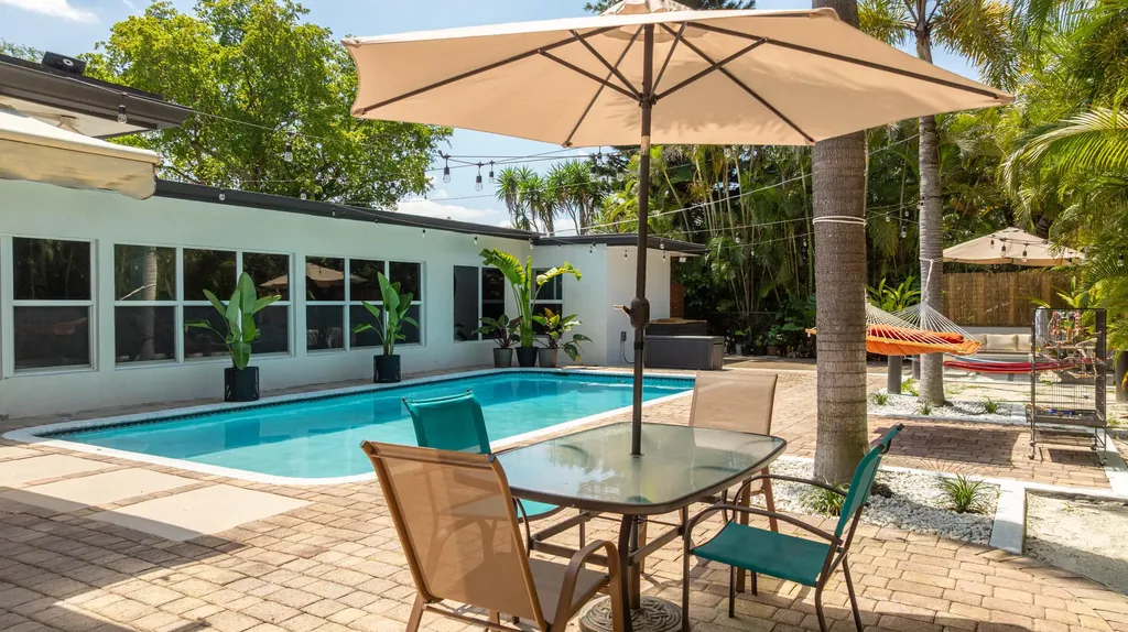 1431 NW 70th Way Plantation FL 33313