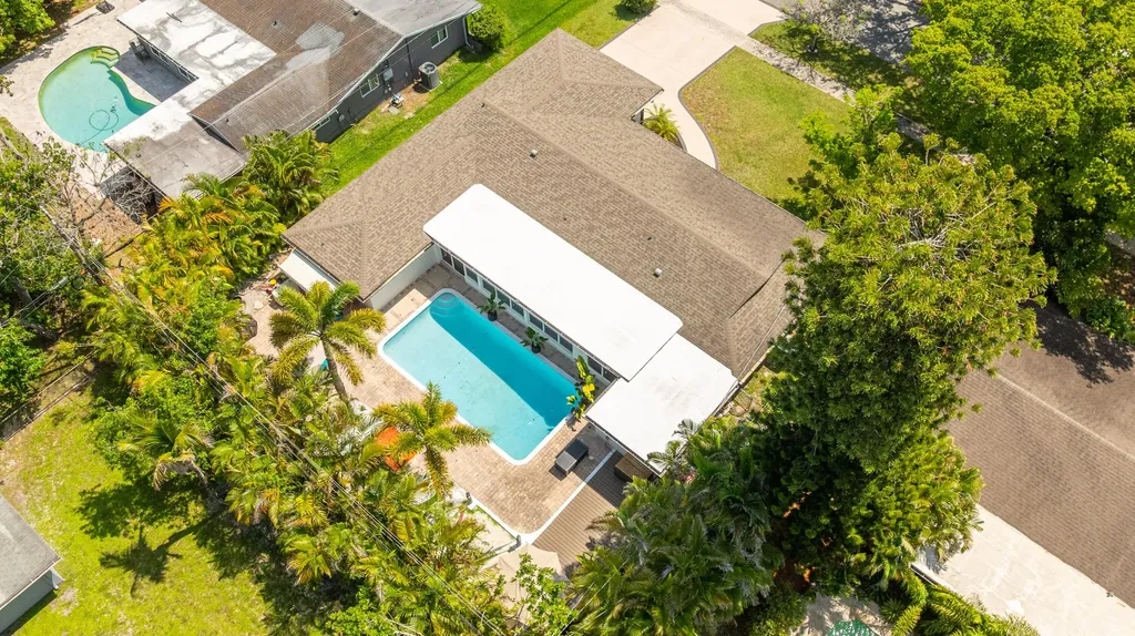 1431 NW 70th Way Plantation FL 33313