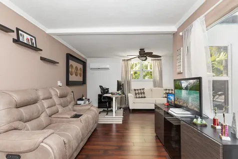 1431 NW 70th Way Plantation FL 33313