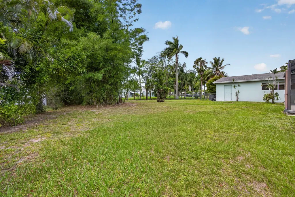 601 Evelyn Court West Palm Beach FL 33413