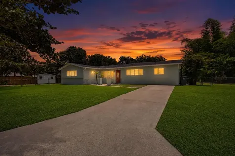 601 Evelyn Court West Palm Beach FL 33413
