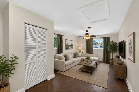 601 Evelyn Court West Palm Beach FL 33413