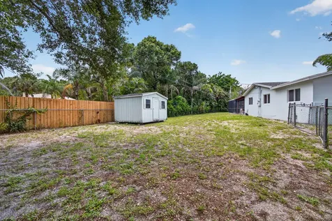 601 Evelyn Court West Palm Beach FL 33413