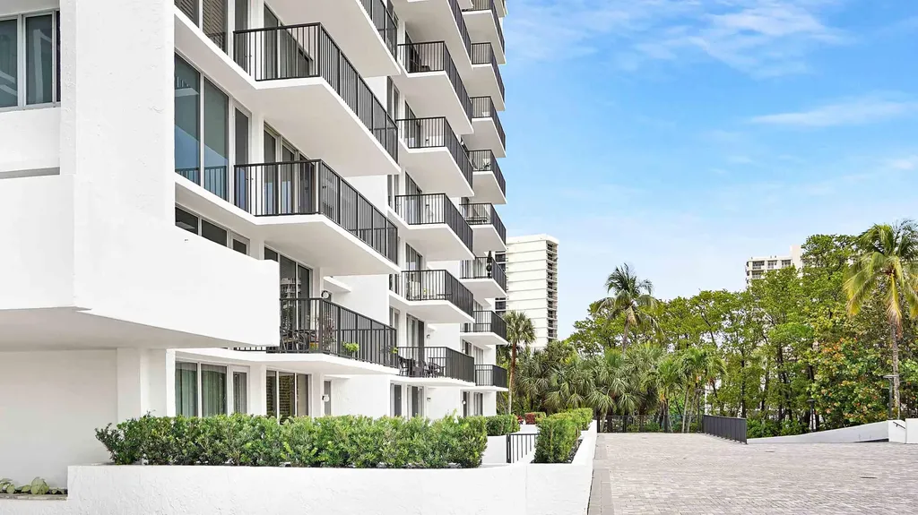 4750 S Ocean Boulevard Highland Beach FL 33487