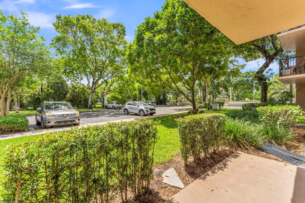8721 Wiles Road Coral Springs FL 33067