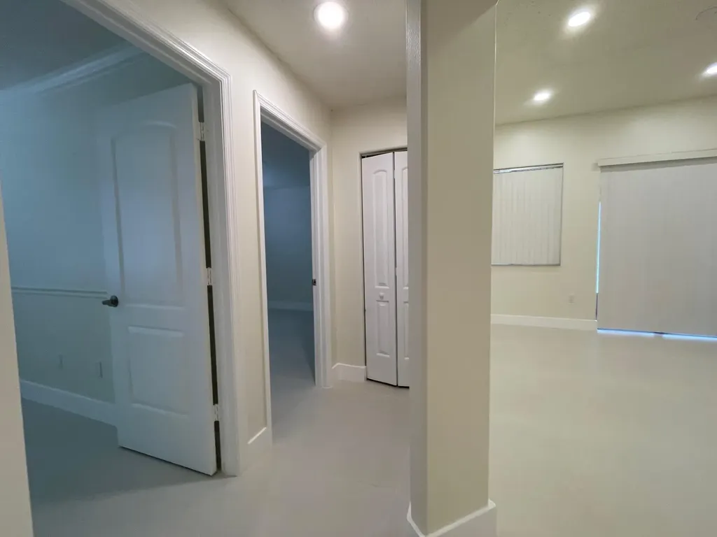 1806 NW 98th Avenue NW Pembroke Pines FL 33024