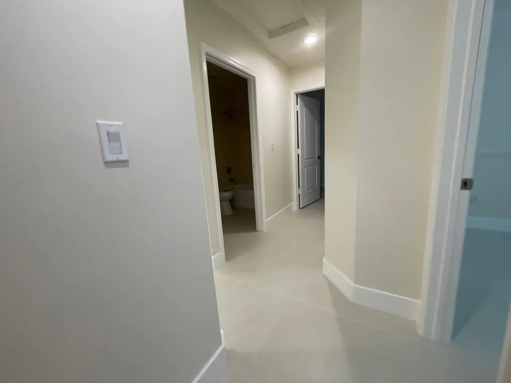 1806 NW 98th Avenue NW Pembroke Pines FL 33024
