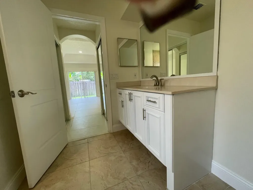 1806 NW 98th Avenue NW Pembroke Pines FL 33024