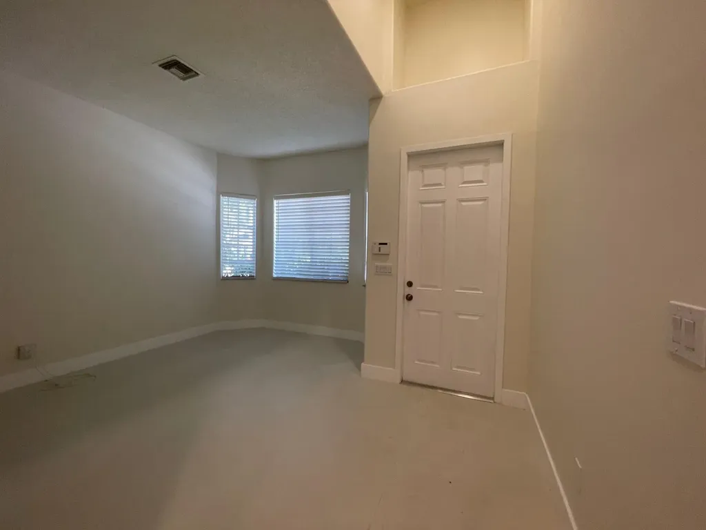 1806 NW 98th Avenue NW Pembroke Pines FL 33024