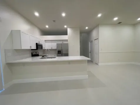 1806 NW 98th Avenue NW Pembroke Pines FL 33024