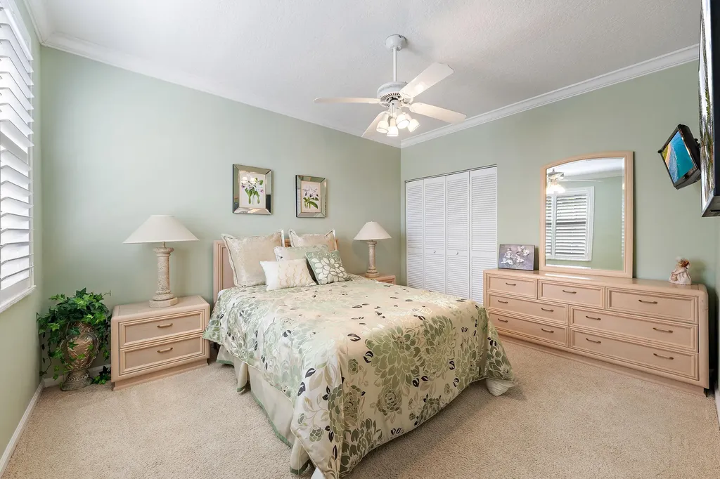 120 Legendary Circle Palm Beach Gardens FL 33418