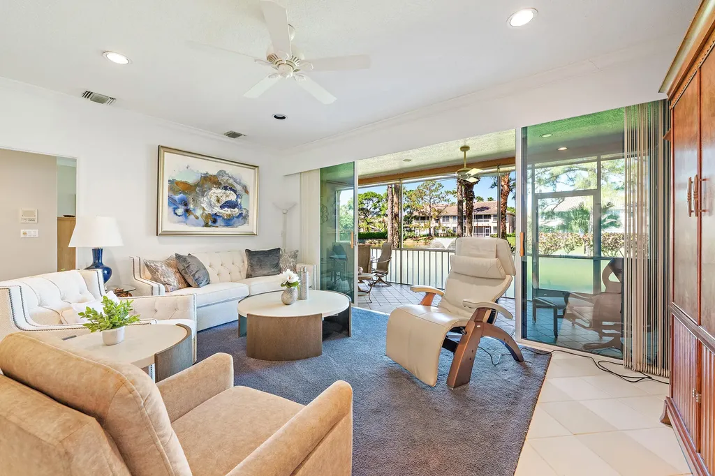 120 Legendary Circle Palm Beach Gardens FL 33418