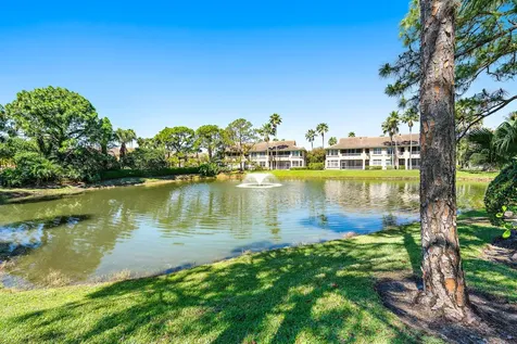 120 Legendary Circle Palm Beach Gardens FL 33418