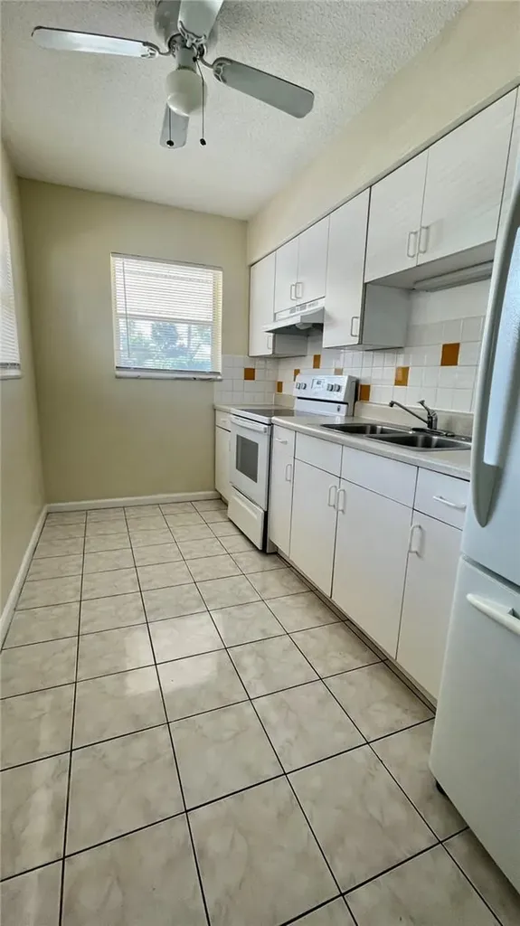 1973 NE 4th Street Deerfield Beach FL 33441